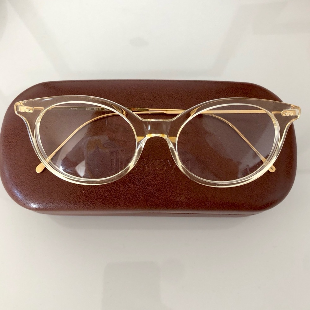 NWOT ILLESTEVA 👓 Gold Glasses